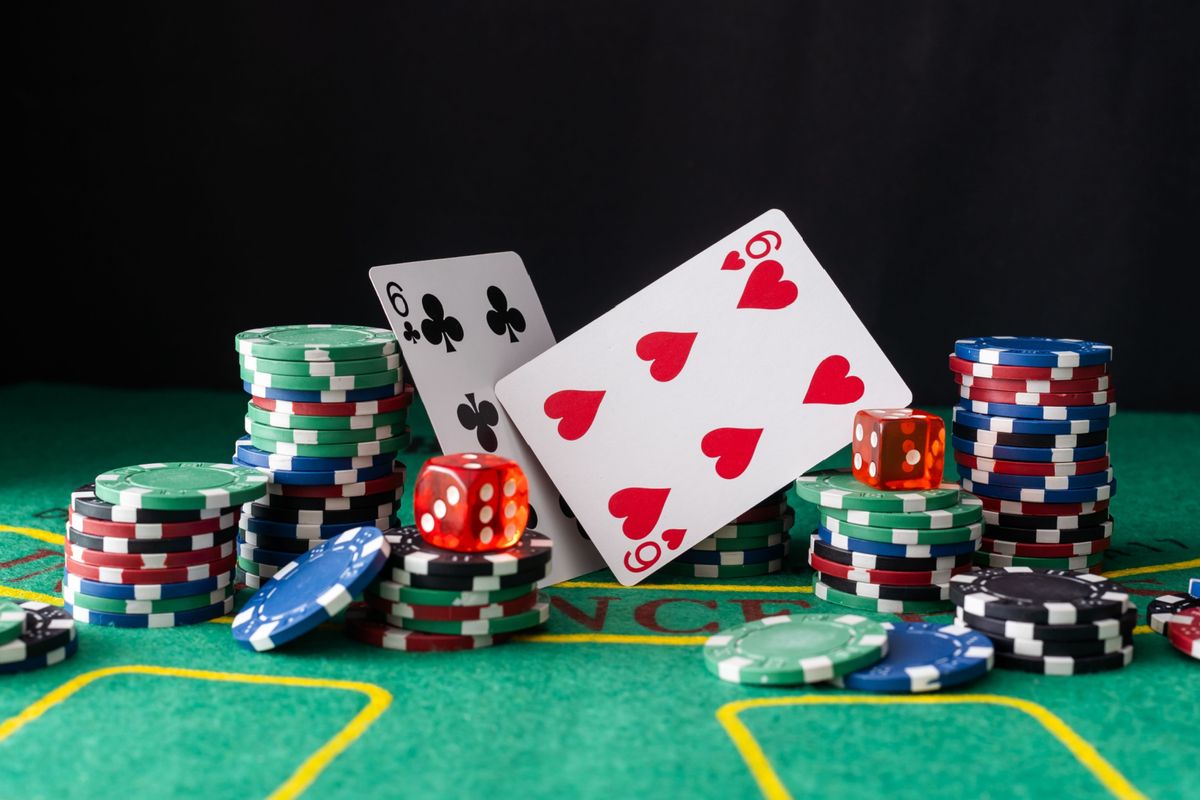 Slot Fever کیسینو میں پوکر گیمز